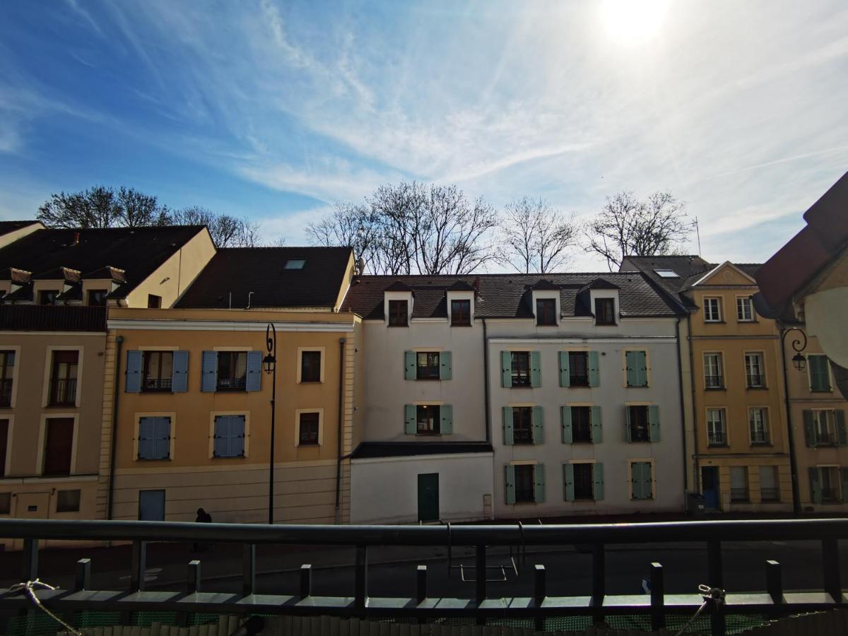 Versailles Trip Appartement Buc  Eksteriør bilde